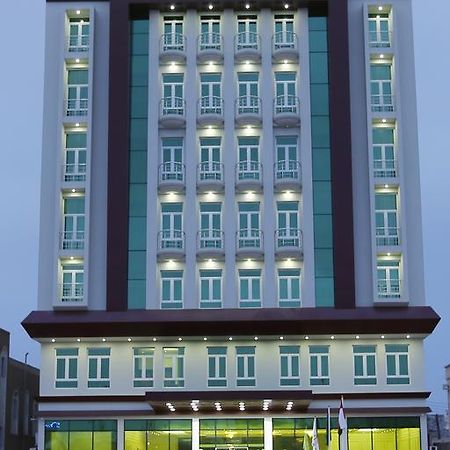 马斯喀特国际广场酒店 塞拉莱 外观 照片